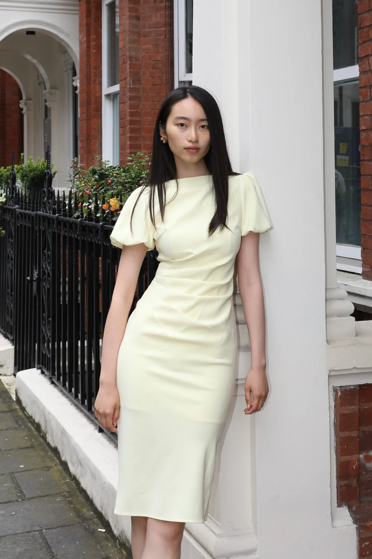 BOAT NECK DRESS IN YELLOW
