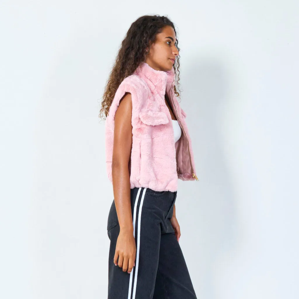 Fuzzy sleeveless vest with stand collar wholesale