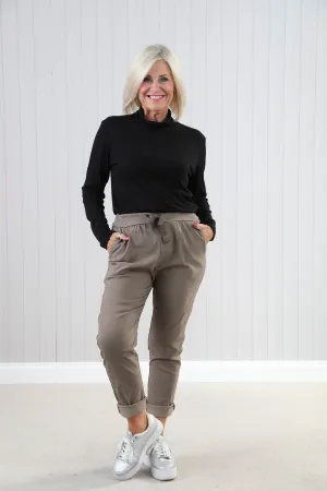Mocha Plain Magic Pants